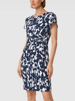 Vera Mont Cocktailkleid Mit Allover-Muster - Dunkelblau -Rockreich Store 6d948li36p73ajpgaoq3ekpga8r4mdpl9144ch9i6t63alho6tb4qjq56574qk1m9ks4cc2fal24kl9o90o6ccj564p6ac1j60q62ohk71i6co9o6oq6ac9lcgojad1g6kpjcog