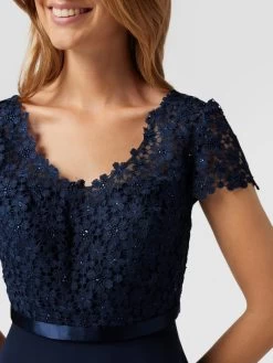 Luxuar Cocktailkleid Mit Ziersteinen Und Floralen Stickereien - Dunkelblau -Rockreich Store 74r5cl9n6ko4mc2c9hb5akagagqkme9n88p4uipo90p3chqf95130iqh9t4kak2l716jchq78l23agaka0o62chnc8q38dj6coq64e1k61j36o9l74sm8p32c5i68cpo6pj3ec8