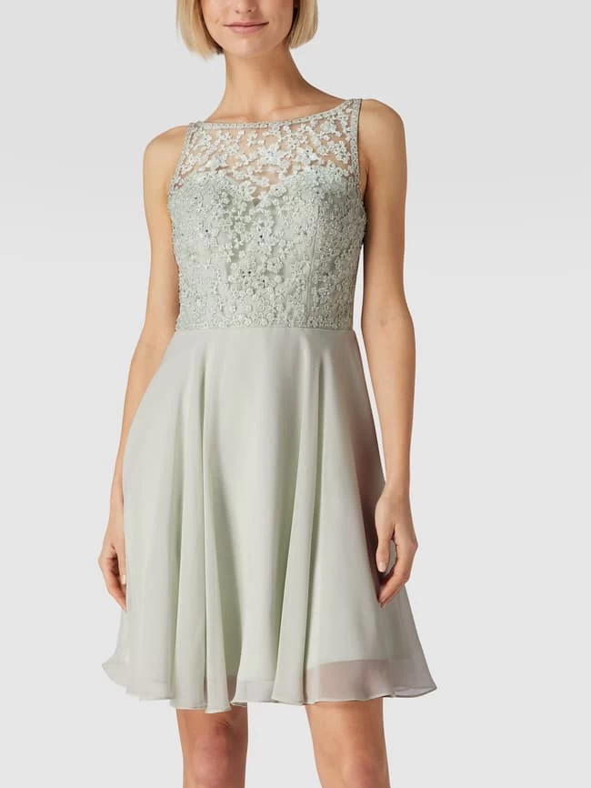 Laona Cocktailkleid Mit Floralen Stickereien - Mint 6 Laona Cocktailkleid Mit Floralen Stickereien - Mint – Bild 4