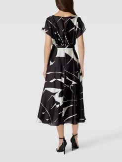 Swing Cocktailkleid Mit Allover-Muster - Schwarz -Rockreich Store 8gq44hala1a4kkhma194uk1k8t838i2574skuja36p64sl1g64o3gii19co34hic64skci1h6925cji1613jac1m60smap1mcpj32p9k70qj8e9l70p3eopp75gm4cr375hm4cg