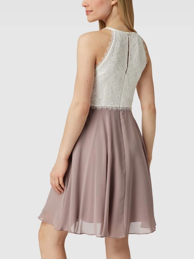 Jake*s Cocktail Cocktailkleid In Two-Tone-Machart - Mauve 7 Jake*s Cocktail Cocktailkleid In Two-Tone-Machart - Mauve – Bild 5