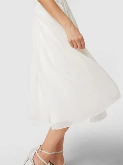 Laona Brautkleid Mit Floralen Stickereien Und Zierperlen - Offwhite -Rockreich Store 94rjejqeap54me1k9t1lac2f6l74ikib8pb4mha3ah0k4la26t54uhi6ad7kcg9p911kicag9p350l2988o36cr2chij2p9nc8r3edhk60s6ae1o6sq3ichnc4p68dr2c4o64pg