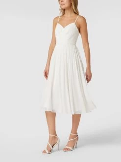 Laona Brautkleid Mit Floralen Stickereien Und Zierperlen - Offwhite -Rockreich Store 94s4ec256gp30khi9t9l4ca2a9a34jq3950ksgq29takejq271234j218h246ji4713jckqj619kcd2m8p3jip1g74pm2p9mc9i34ohk6thm8eb661i66db66dij6e1j6kr68e8