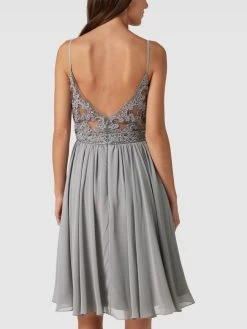 Luxuar Cocktailkleid Mit Zierbesatz - Silber -Rockreich Store 9da4od9i8p258ia4a56k8dphad756dil68ok8dam8gojih2h610l6hqh6ko5akqkacs4klaa8p952kqg8so38d9p6gr66p1k74s3ic1k6grm4e326or3gcb6cgoj0or1cgo64e0