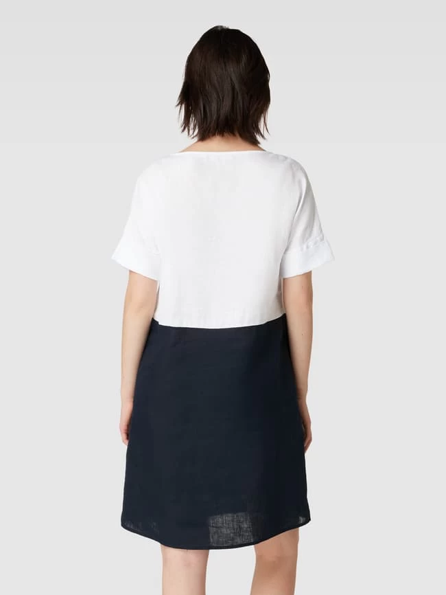Christian Berg Woman Knielanges Kleid Aus Leinen In Kontrastfarben - Dunkelblau 7 Christian Berg Woman Knielanges Kleid Aus Leinen In Kontrastfarben - Dunkelblau – Bild 5