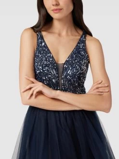LACE & BEADS Abendkleid Mit Zierbesatz - Marineblau 9 LACE & BEADS Abendkleid Mit Zierbesatz - Marineblau -Rockreich Store a16kmcab9osl6ci79d356kaiah2jcd1i9h24uj9j6osjeeaha16j8j1makr4ughj89ak2kak6p4k2d2g8oo3cohmcdhmap1lc8sjicpk75j68ob3cosm8ohm6gsjaor570p3ip0