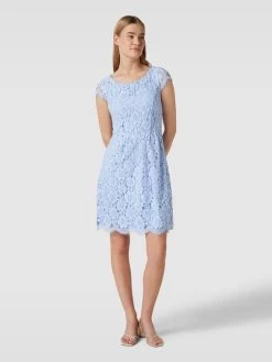 Montego Knielanges Kleid Mit Floralen Stickereien - Blau