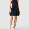 Jake*s Cocktail Cocktailkleid Mit Amerikanischem Ausschnitt - Marineblau Meliert -Rockreich Store agojek2ca5138l2aa97lagqk994ksk9l6144edpl6d2k4jqi6lakacadah652gpj71b30cph9sokejpk8p3m6c9j6tgm6p9m6gsjgcpkcksj6e316orm2cr66cs68ohh65j6aog