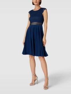 V.M. Cocktailkleid Mit Spitzenbesatz - Blau
